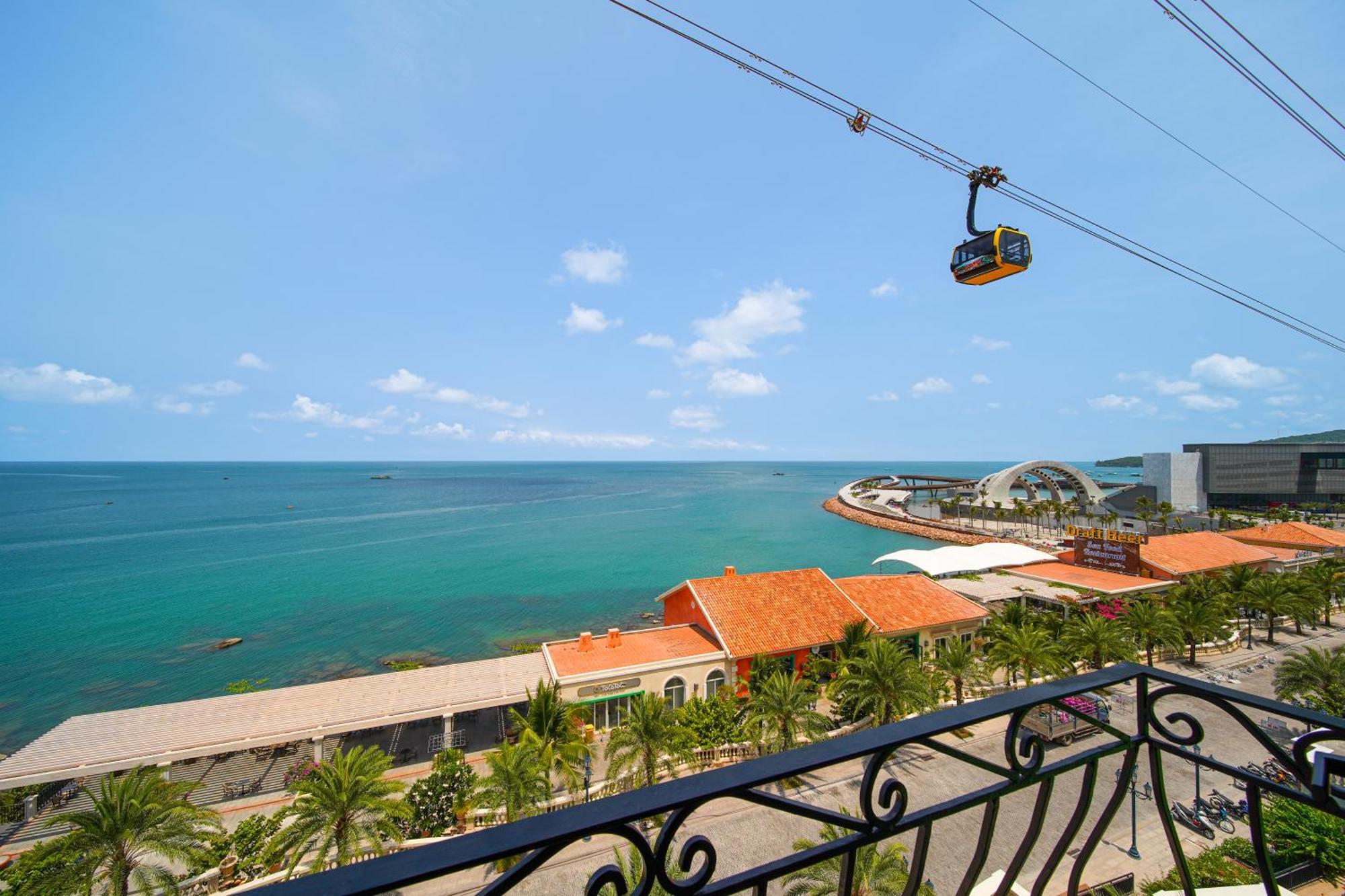 Roma Hotel Phu Quoc - Free Airport Shuttle & Sunset Town Tour Екстер'єр фото